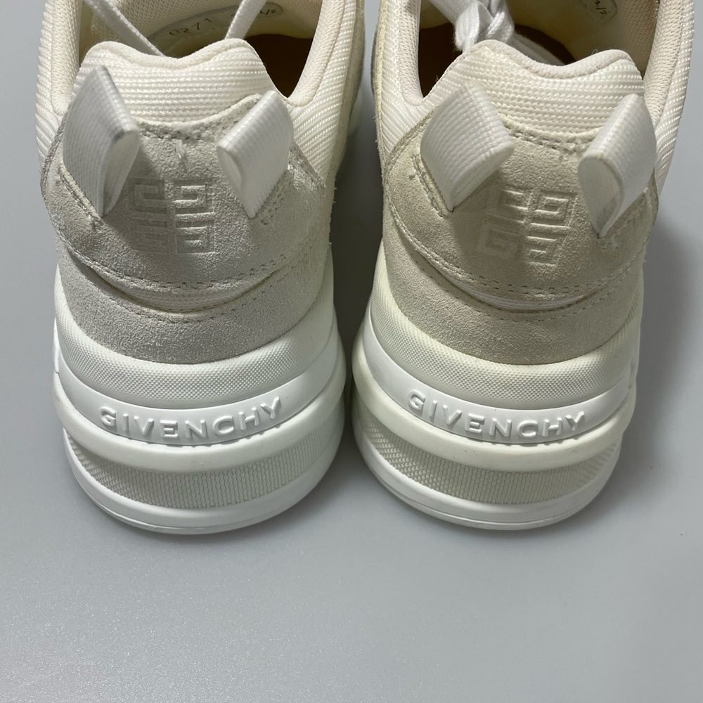 GIVENCHY
White GIV 1 Light Runner Sneakers Women’s EU 36.5/US 6.5 $895. - Picture 6 of 11